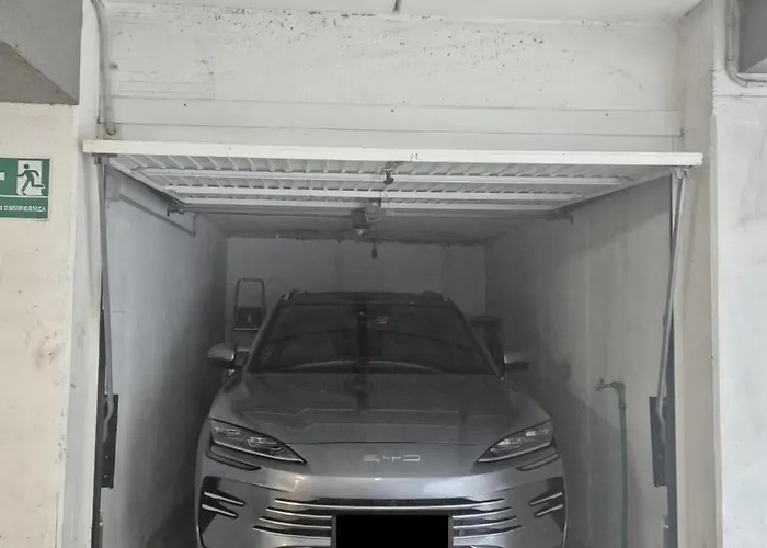 Liberamente - Gino -garage Incluso パルマ